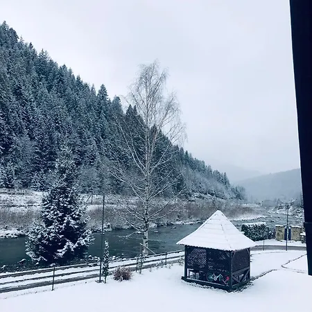 River House Yaremche Exterior photo